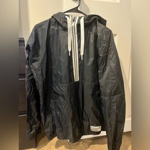 Women’s Under Armour Pullover 1/2 Zip Rain Jacket Size Large Color: Black